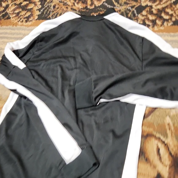 Nike Black and White Men's Track Jacket - Picture 7 of 11